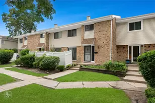 882 White Oak Ln, University Park, IL 60484 - Photo 1