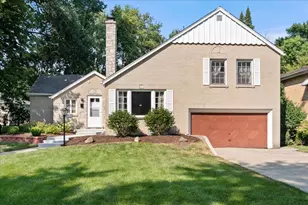 6745 N Leoti Ave, Chicago, IL 60646 - Photo 1