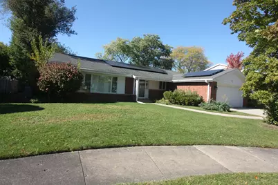 12 S Princeton Court, Arlington Heights, IL 60005 - Photo 1