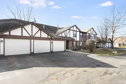 275 Wilmette Court #B1, Schaumburg, IL 60193 - Photo 1