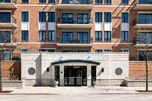 135 S York St, Elmhurst, IL 60126 - Photo 1