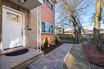 7906 W Lawrence Avenue #F, Norridge, IL 60706 - Photo 1