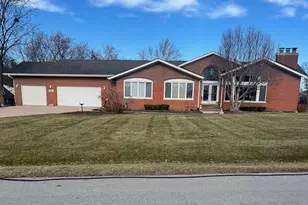 600 Ahlstrand Rd, Glen Ellyn, IL 60137 - Photo 1