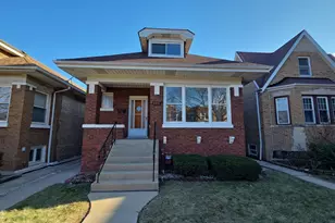 4431 N Marmora Ave, Chicago, IL 60630 - Photo 1