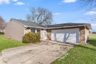828 Mulford Ln, Joliet, IL 60431 - Photo 1