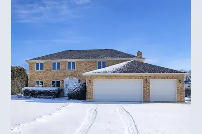 729 N 8th Avenue, Addison, IL 60101 - Photo 1