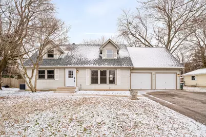 82 Ashlawn Avenue, Oswego, IL 60543 - Photo 1