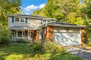 18000 Armitage Ct, Homewood, IL 60430 - Photo 1