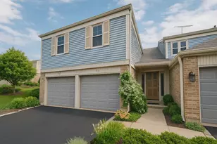 205 Auburn Ct, Saint Charles, IL 60174 - Photo 1