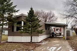 1021 Springdale Ln, Dekalb, IL 60115 - Photo 1