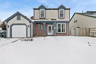 220 Pinehurst Dr, Mundelein, IL 60060 - Photo 1