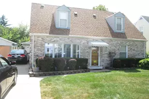 4325 W 99th Pl, Oak Lawn, IL 60453 - Photo 1