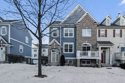 171 Shaftesbury Street #171, Carol Stream, IL 60188 - Photo 1