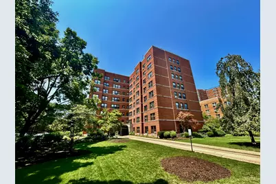 4900 N Marine Drive #807, Chicago, IL 60640 - Photo 1