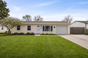 525 Glen Ave, Romeoville, IL 60446 - Photo 1