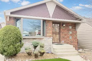 8169 S Tripp Ave, Chicago, IL 60652 - Photo 1