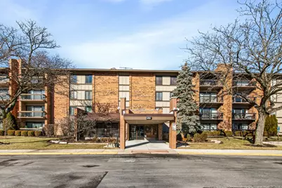 77 Lake Hinsdale Drive #207, Willowbrook, IL 60527 - Photo 1