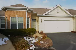 16242 Tomahawk Lake Ct, Crest Hill, IL 60403 - Photo 1