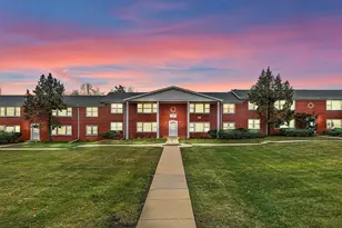 209 W Johnson St, Palatine, IL 60067 - Photo 1