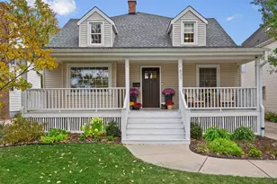 637 S Prospect Ave, Elmhurst, IL 60126 - Photo 1