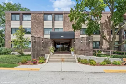 450 Raintree Court #3P, Glen Ellyn, IL 60137 - Photo 1