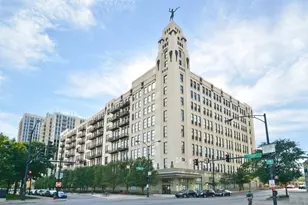 758 N Larrabee St, Chicago, IL 60654 - Photo 1