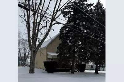 201 N Lincoln Street, Harvard, IL 60033 - Photo 1