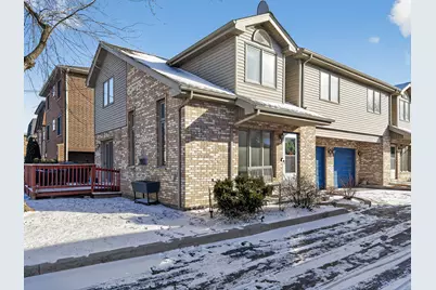 7045 W 100th Street, Chicago Ridge, IL 60415 - Photo 1