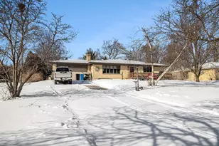 3N662 Elizabeth St, Addison, IL 60101 - Photo 1