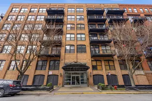 520 W Huron St, Chicago, IL 60654 - Photo 1