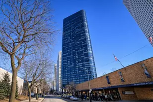 5415 N Sheridan Rd, Chicago, IL 60640 - Photo 1