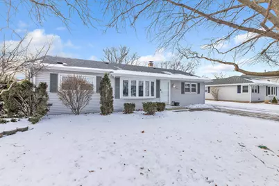 8014 Mobile Avenue, Burbank, IL 60459 - Photo 1