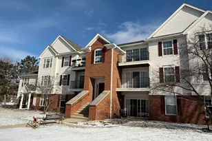 670 Mill Cir, Wheeling, IL 60090 - Photo 1