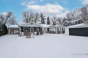501 S Emerald Dr, McHenry, IL 60051 - Photo 1