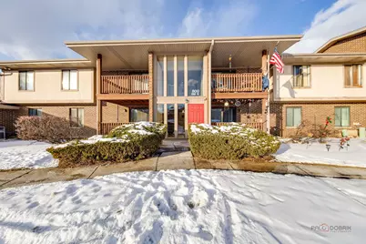 800 Brook Drive #1, Streamwood, IL 60107 - Photo 1