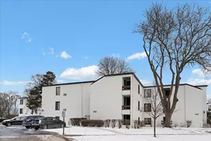 354 W Miner St, Arlington Heights, IL 60005 - Photo 1