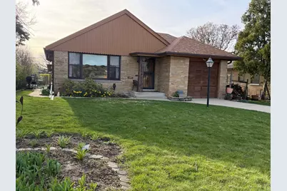 7050 N Keating Avenue, Lincolnwood, IL 60712 - Photo 1