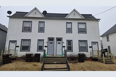 609 W Cottonwood Street, Freeport, IL 61032 - Photo 1