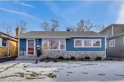 823 N Fernandez Avenue, Arlington Heights, IL 60004 - Photo 1