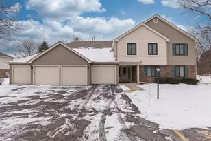 27W705 Grasmere Dr, Winfield, IL 60190 - Photo 1