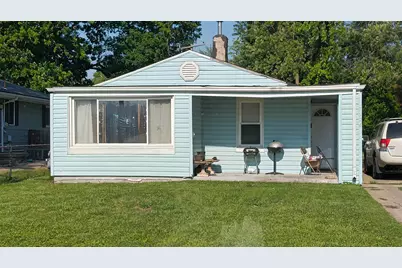 1524 N Summit Avenue, Decatur, IL 62526 - Photo 1