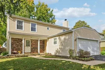 210 E Lakeside Drive, Vernon Hills, IL 60061 - Photo 1