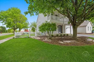 343 Diane Ct, Geneva, IL 60134 - Photo 1