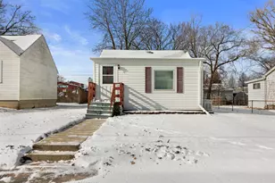 1019 S 5th St, Dekalb, IL 60115 - Photo 1