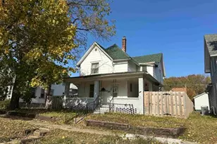 616 Bowen St, Savanna, IL 61074 - Photo 1