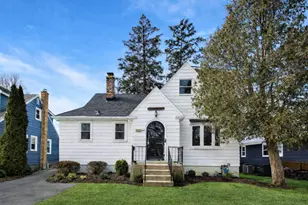 4238 Lindley St, Downers Grove, IL 60515 - Photo 1