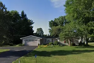 2382 N 41st Rd, Sheridan, IL 60551 - Photo 1