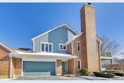 1501 N Courtland Drive, Arlington Heights, IL 60004 - Photo 1