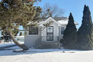 1645 Illinois St, Des Plaines, IL 60016 - Photo 1