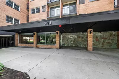 333 S East Avenue #405, Oak Park, IL 60302 - Photo 1